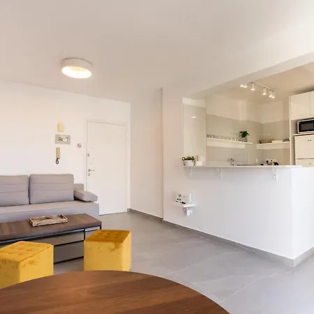 Byzantium Breeze 2b, Pool, Center Apartament Paphos