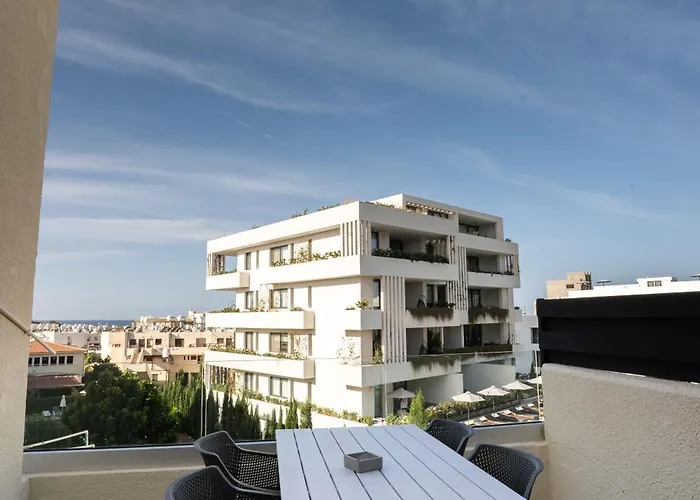 Byzantium Breeze 2b, Pool, Center アパート パ フォス