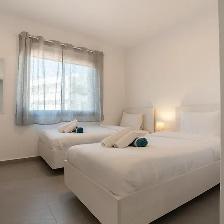 Byzantium Breeze 2b, Pool, Center Apartament Pafos