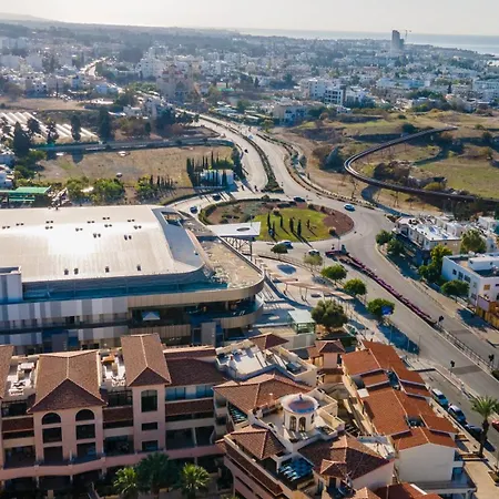 Apartment Byzantium Breeze 2b, Pool, Center