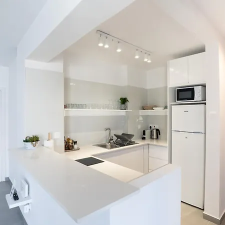 Apartment Byzantium Breeze 2b, Pool, Center Paphos