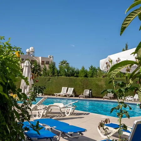 Byzantium Breeze 2b, Pool, Center Paphos