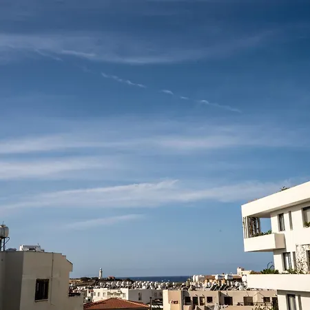 Byzantium Breeze 2b, Pool, Center *